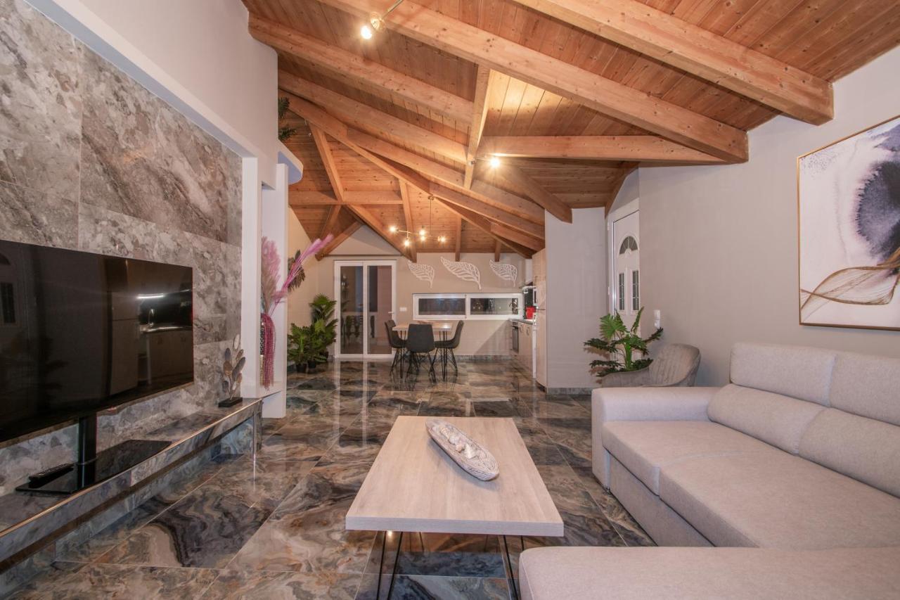 Casa Di Voz Shared Villa Studios By "Elite" Gaitani Exterior foto
